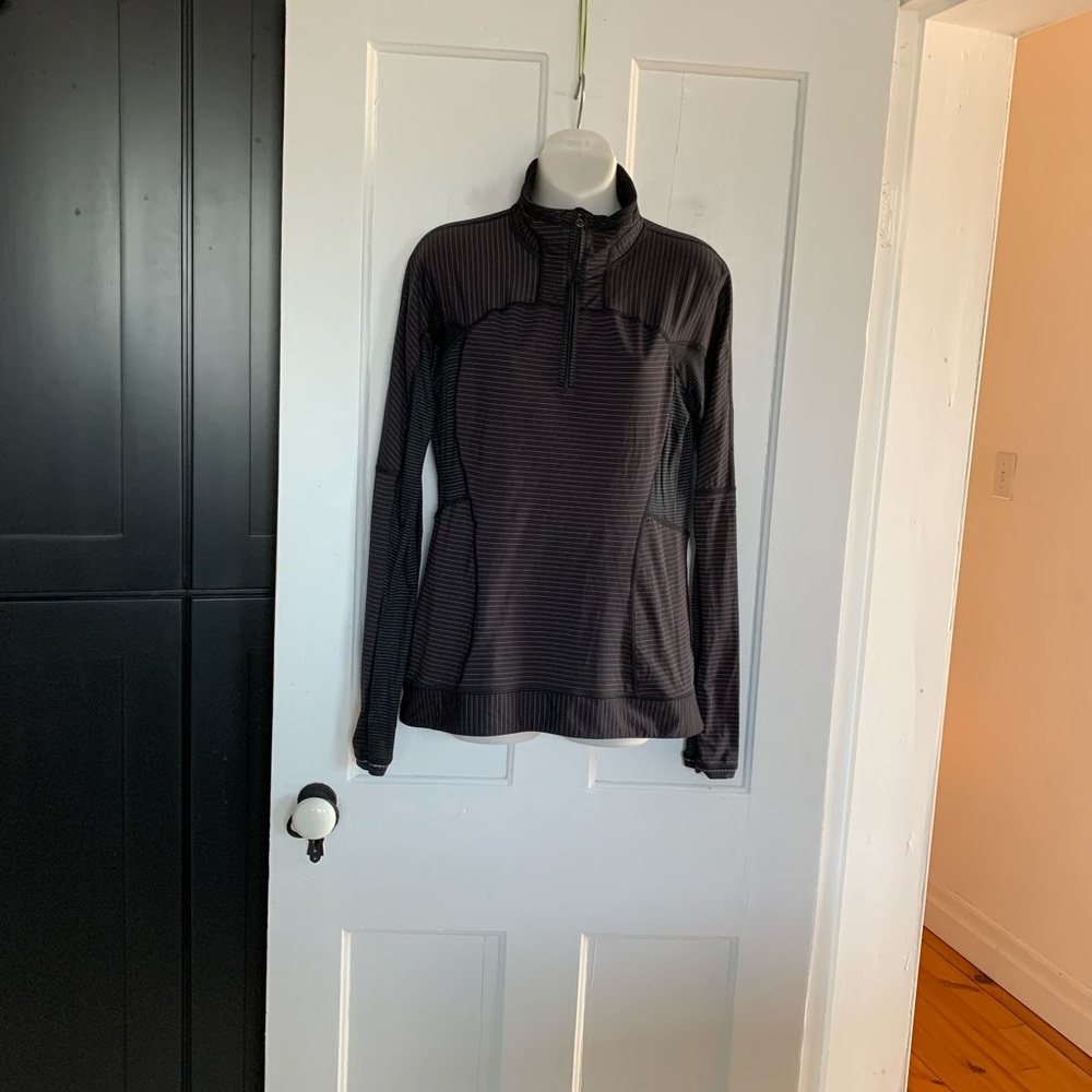 Lululemon 1/4 Zip Top 10